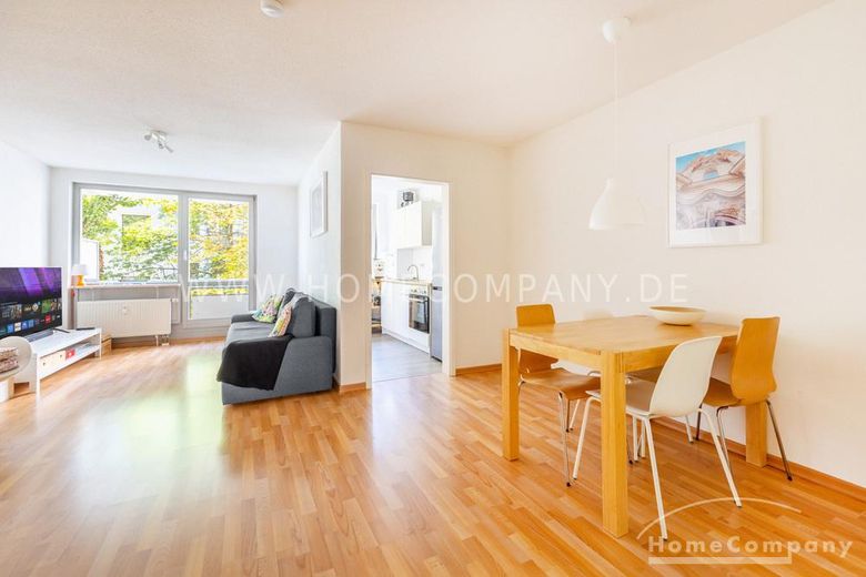 28054 HomeCompany Dresda Appartamento arredato con 2 locali e balcone nella Città Vecchia di Dresda max. 4 persone – bf3b1c8525e530b68c002a6d5eb82660d86e895a.jpg