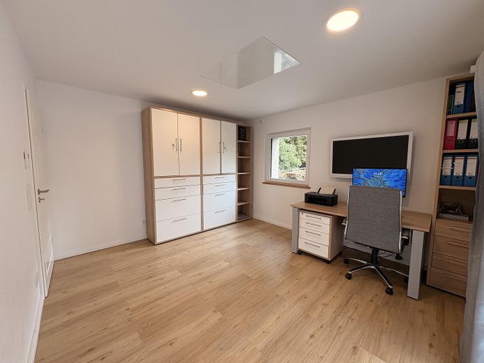 Provisionsfrei, kernsaniertes Zweifamilienhaus – Foto 14