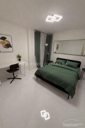 Möblierte 5-Zimmer-Wohnung in Putzbrunn – 3bbe631b5fcd0ba8b34bd2d7ca1b7518283180f9.jpg