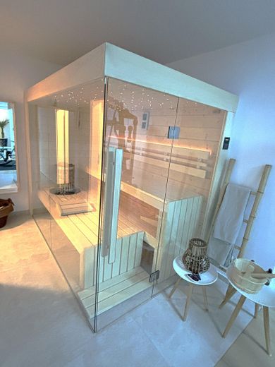 Sauna im Hobbyraum im UG