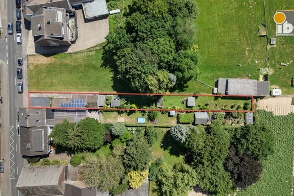 +++ IBF Immo +++ Einseitig angebauter Bungalow mit tollem Grundstück in Würselen - Euchen!