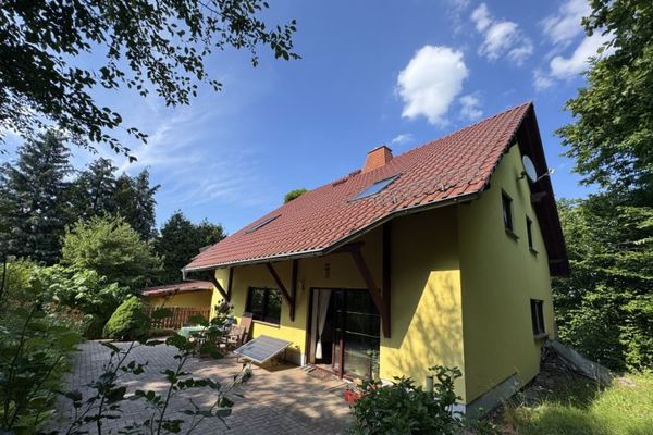 *RESERVIERT* Ihr neues Zuhause im Grünen – Ruhe, Raum & Lebensqualität für die ganze Familie!