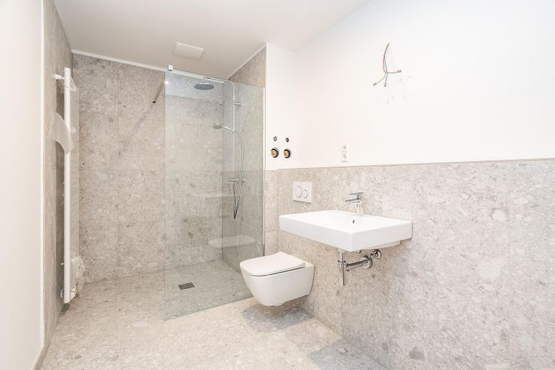 Appartamento di nuova costruzione di lusso con 3 locali, enorme terrazza e cucina componibile a Pankow – Foto 3