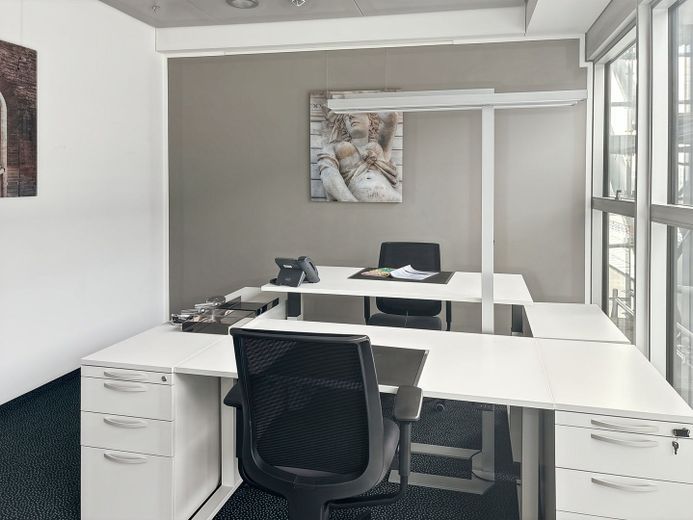 Pronájem kanceláře 1.362 m² – Foto 4