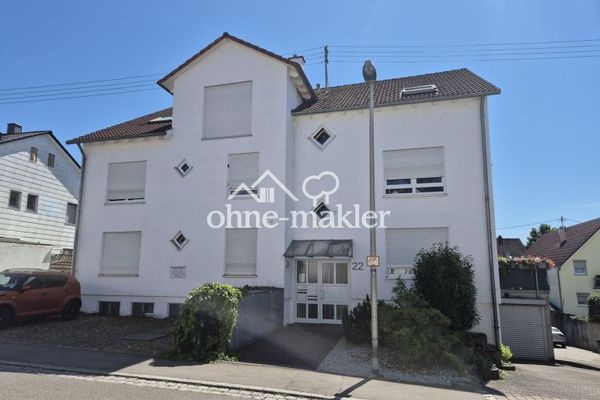 Provisionsfrei - Lichtdurchfluteter Wohnraum mit großem Balkon