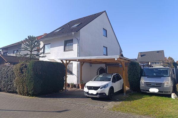 Grande casa unifamiliare/multigenerazionale con giardino (175 m² di superficie abitabile / 573 m² di terreno)