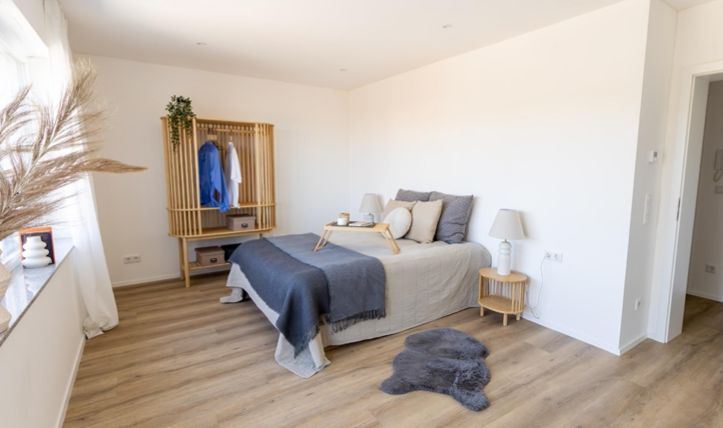 Erstbezug nach Sanierung 3-Zimmer-Wohnung mit Balkon in Neustadt – Foto 5