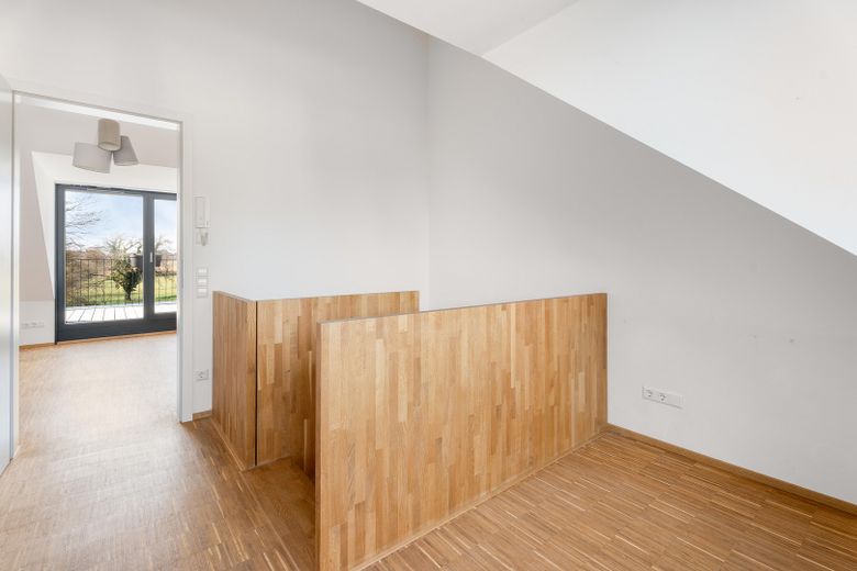 Zimmer/Galerie DG