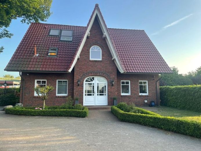 Idyllische Hofanlage mit Pferdeboxen am Ortsrand von Wardenburg – Foto 1