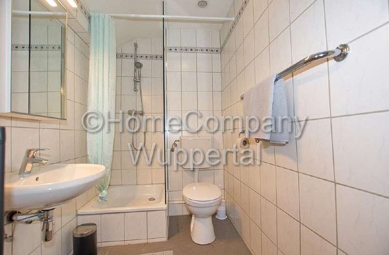 Charming city apartment with very good infrastructure and DSL Wi-Fi, near Helios Clinic Barmen – 614f1fafe97fa965c430d658b73ad3cd4a419ae3.jpg