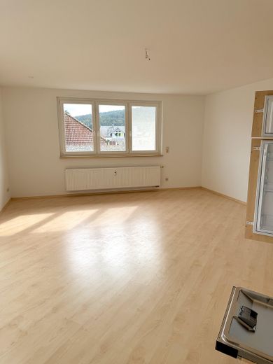 Helle Wohnung in ruhiger Lage mit Balkon – Balkon