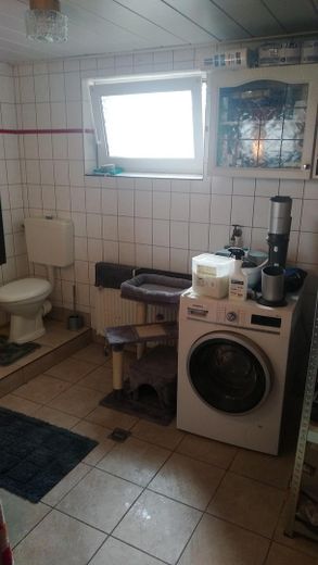 UG Badezimmer Waschraum