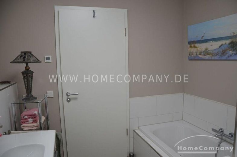 3 Zi.Whg., möbliert, 1. OG, mit gr. Balkon (Loggia), moderne Ausstattung. – 7fde17b3d5606135898e3497d58130761e16f241.jpg