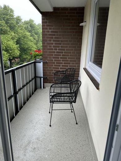 Voll möblierte wohnung mit Einbauküche – Foto 15