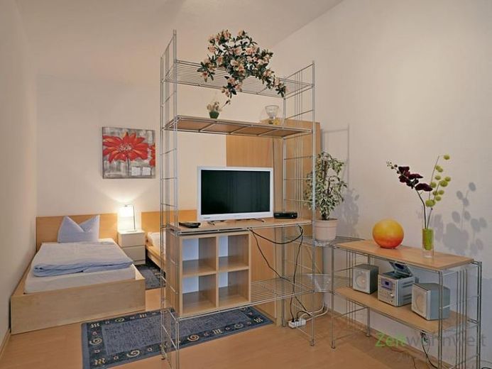 (EF0670_M) Jena: Süd, kleines möbliertes Apartment, WLAN inklusive – फोटो 1