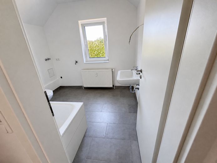 3 Zimmer Wohnung mit eigenem Garten - Erstbezug nach Renovierung – Foto 9
