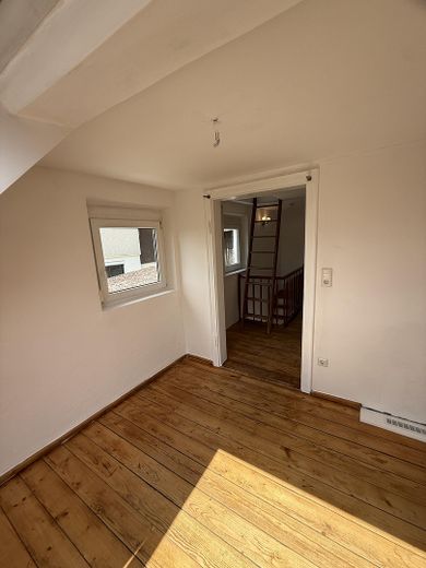Kleines Häusle mit Charme und Weitblick – ruhig gelegen in Bopfingen-Schloßberg. – Wohnzimmer Foto 1