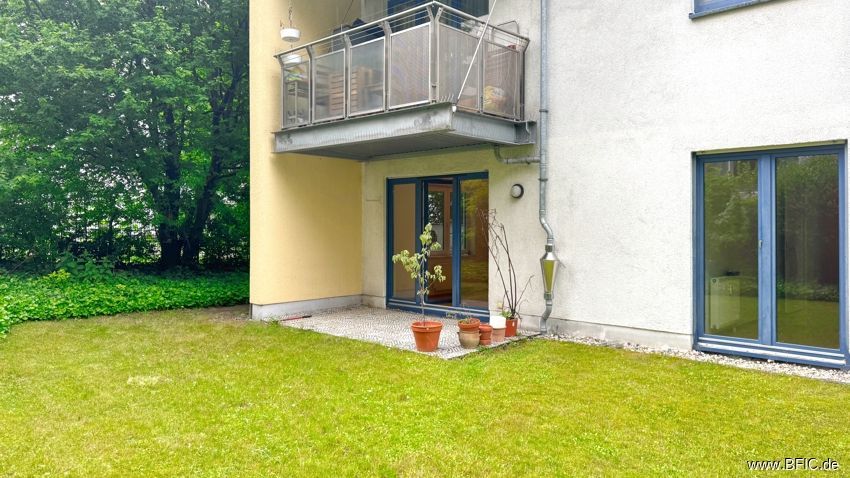 Ruhige Gartenterrasse mit 3-Zimmer-Wohnung - total zentral – IMG_3440