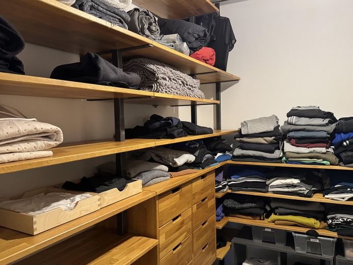 Spreelage-Privatverkauf (provisionsfrei, Stellplätze inklusiv)) 1.999.000 € – Begehbarer Schrank