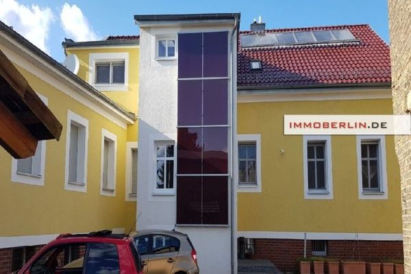 IMMOBERLIN.DE - Excelente propiedad con edificios saneados y potencial del terreno