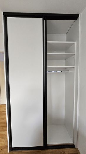 Traum-3-Zimmer-Wohnung: Komplett renoviert, schreinergefertigte Einbaumöbel & U3 vor der Haustür! – Foto 17