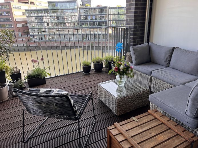 Waterfront Osterbek – Loggia