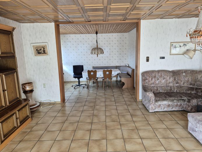 EFH mit XXL Garage und zusätzlichem Baufenster – EG Wohn-/Esszimmer 37 m²