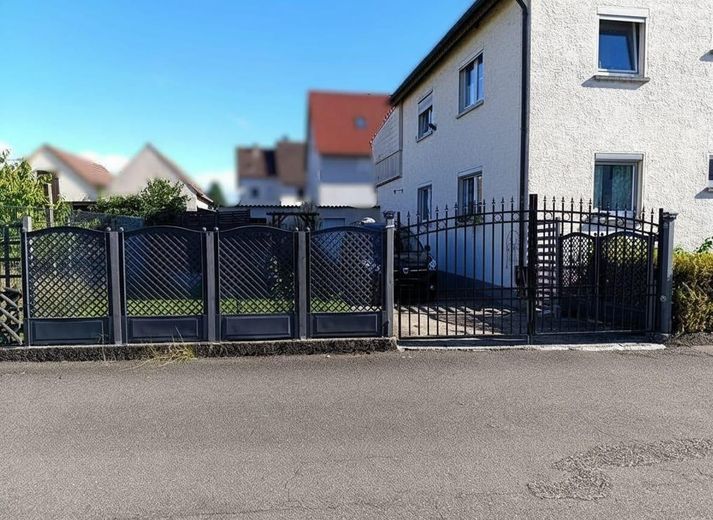 eingezäunter Garten