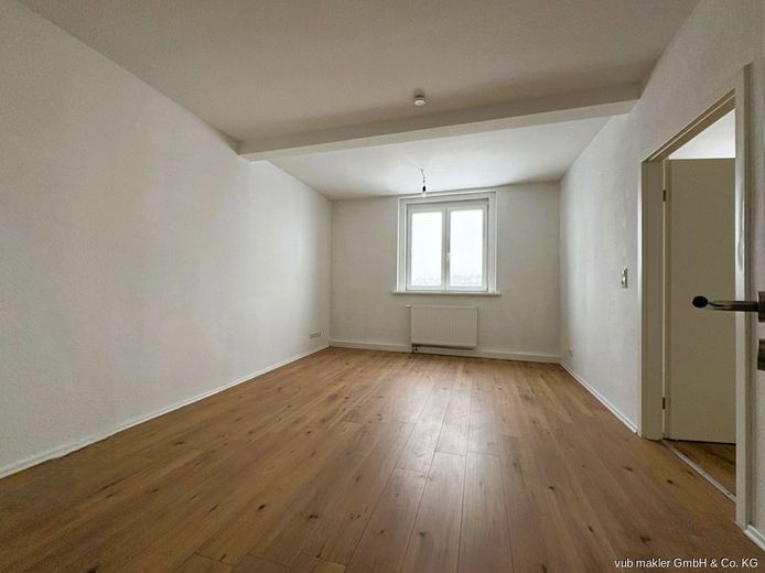 Charmante 4-Zimmer-Wohnung mit durchdachtem Grundriss in zentraler Lage von Hof – VUB0002340-8