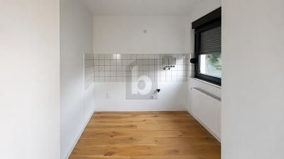 ZENTRAL GELEGEN MIT BALKON – 1776879632_48320ad.jpg