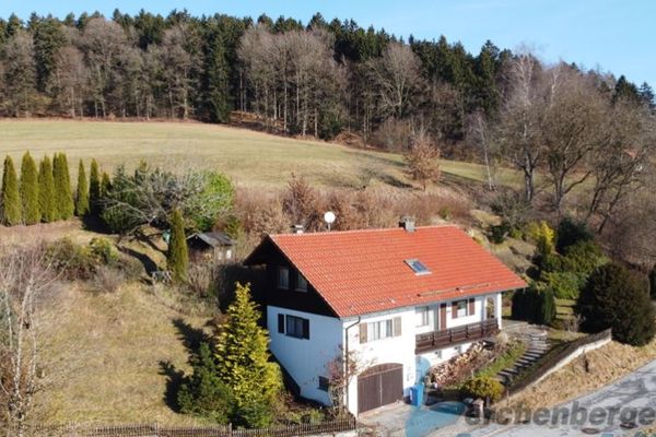 Casa unifamiliare in una bella posizione sopraelevata di Deggendorf