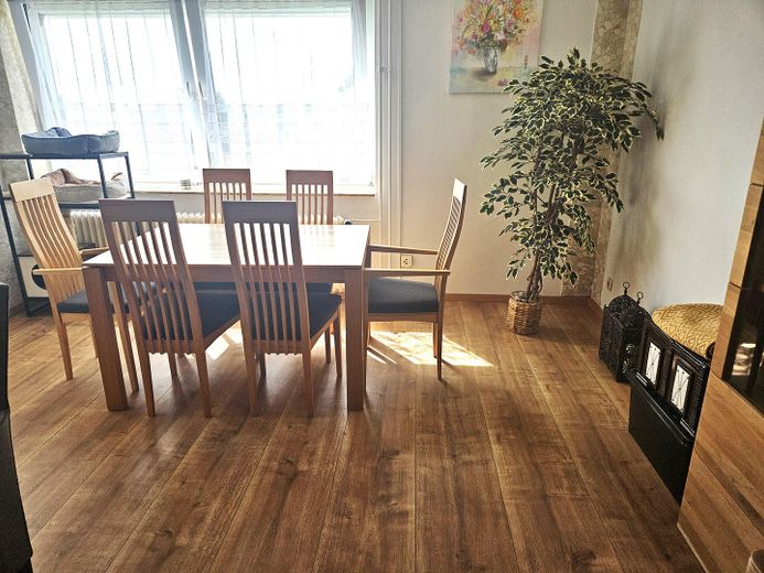 familienfreundliche 3-Zi-Whg in ruhiger, verkehrsgünstiger Lage in Empelde von Privat – Essbereich