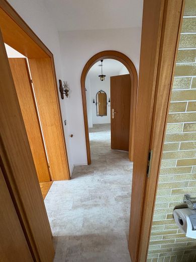 4 kamers, keuken, badkamer, balkon, 1e verdieping, opgeknapt, hoogwaardige staat, bij de eigenaar – Foto 5