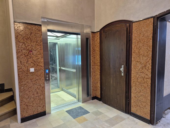 Friedrich-Ebert-Str. Loftetage mit ca 100qm, Meeting CoWorkingSpace, Asia Viertel im CBD – Entrée EG