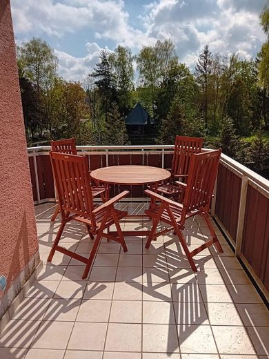 Ein Logenplatz im Grünen – großzügige 3-Zimmer-Wohnung – Balkon mit Blick ins Grüne