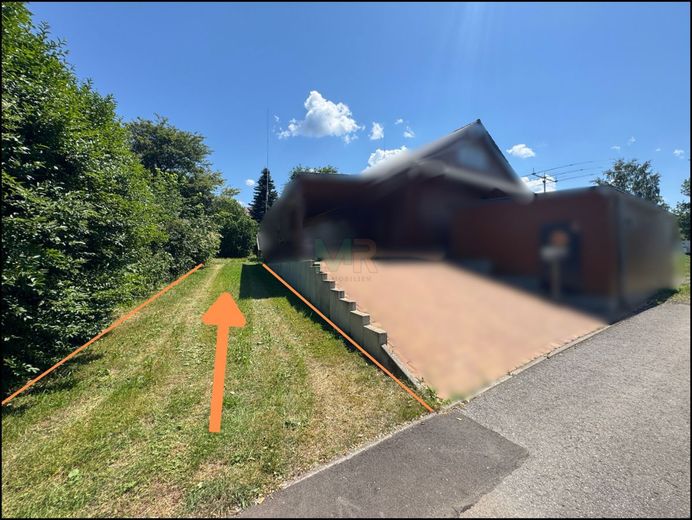 Großes Baugrundstück in Waldrennach / Neuenbürg – Zufahrt zum Grundstück