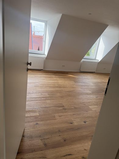 Exclusive living at Münsterplatz – high-quality fully renovated apartment with elevator and underground parking garage – Photo 7