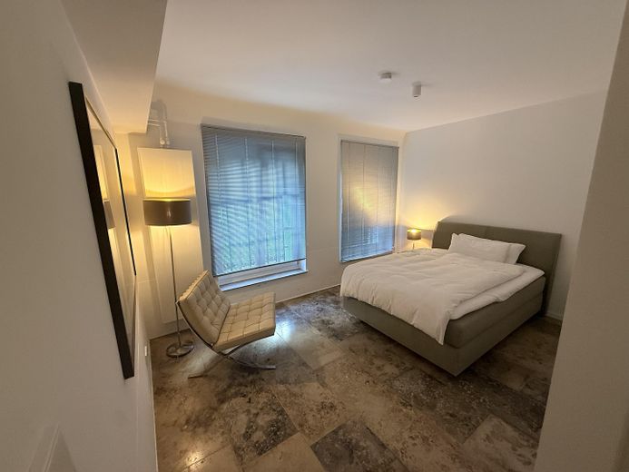 Möblierte Wohnung in historischer Villa mit exklusiver Lage an der Kölner Riviera – Foto 12