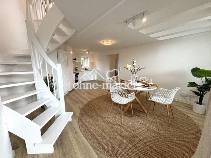 Vollmöblierte 2,5-Zimmer-Maisonette mit Tageslichtbad & Kellerraum - Neubau 2024 in Köln Mülheim! – फोटो 1