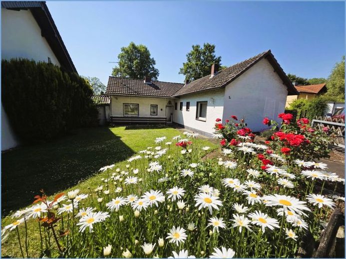 Bungalow independiente en parcela orientada al sur cerca de la estación de Pulheim-Stommeln – Foto 1