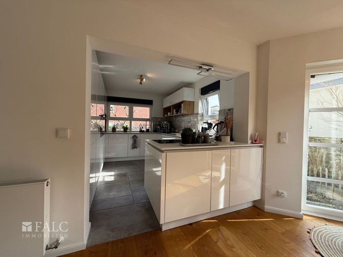 Wohnkomfort in begehrter Lage - Traumhaus in Klosterhardt-Süd – Küche