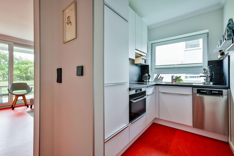 NEUE FOTOS, NEUER PREIS!!! TRAUM(FERIEN)WOHNUNG VON PRIVAT ZU KAUFEN! – Flur Küche/Wohnzimmer