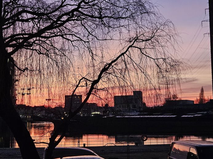 Umgebung Veritaskai abends