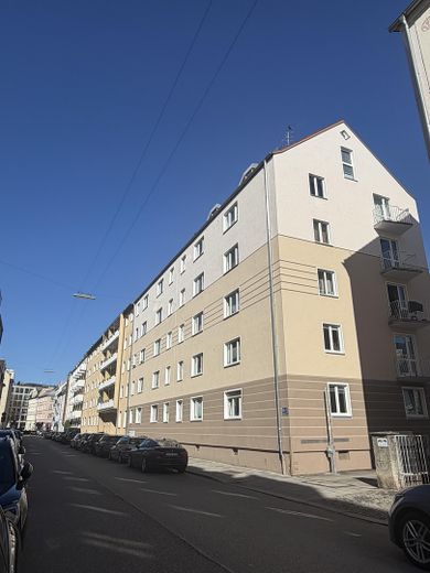 Gebäude