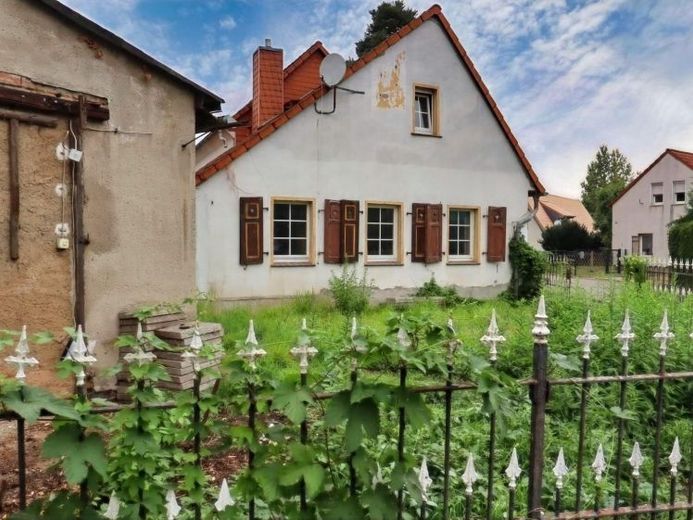 Viel Platz für Ihre Träume in Rötha – Foto 1