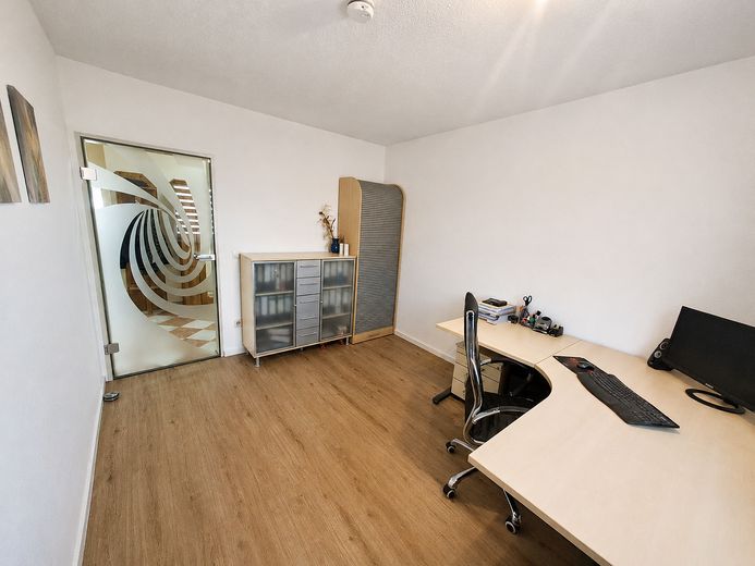 Großzügige 4-Zimmer-Wohnung in Rosenheim mit 2 Bädern & 2 Balkonen – Schlafzimmer 3