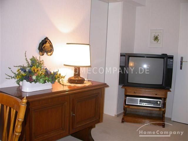 2 Zi.Whg., möbliert, am Stadtrand von Braunschweig, sep. Eingang, gute Ausstattung. – dd0dab4ec4a59bf2b38c7de2c7dc63bd3b5f7466.jpg