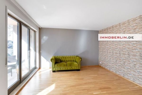 IMMOBERLIN.DE - Komfortable Wohnung mit ruhiger Südwestloggia nahe WISTA & Flughafen BER