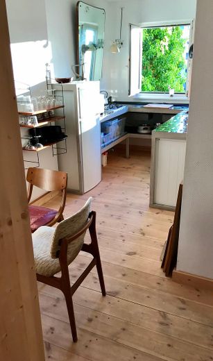 Wohnung mit Charm zentral in Berlin 2. Obergeschoss sofort verfügbar – Ess-Bereich 