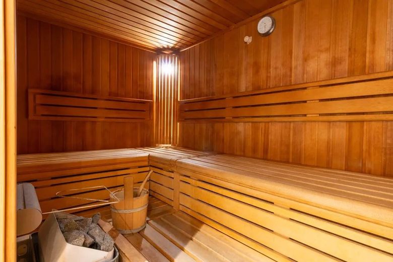 Un cadre de vie exclusif au bord de la Spree – Appartement meublé de 2 pièces (97m2) sur la presqu’île de Stralau – Sauna / Spa_1a
